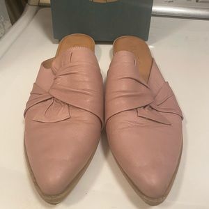 Bueno Rose Flats Sz 41